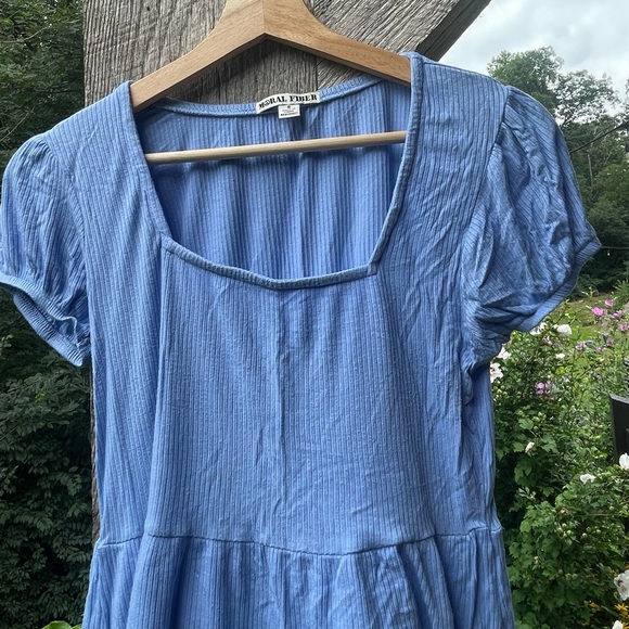 Cap sleeve Peplum Ribbed Top - Picture 2 of 4